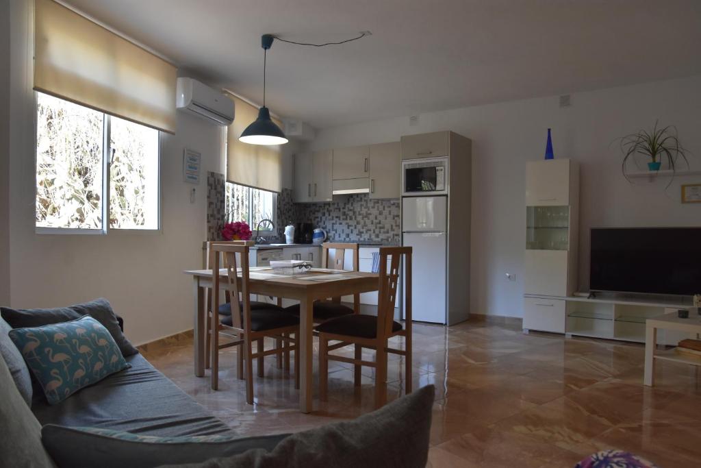 Eva´s House — 11