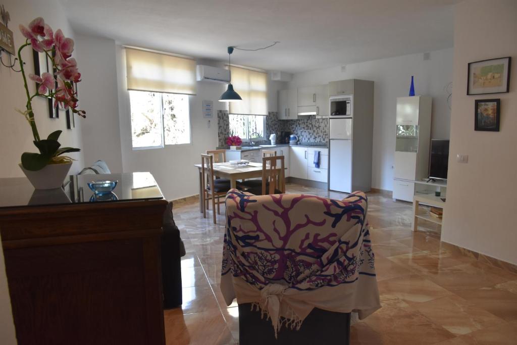 Eva´s House — 4