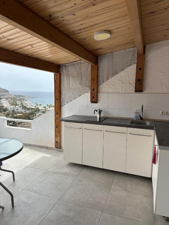 Exclusive Flat with Panoramic Terrace & Ocean View — 2