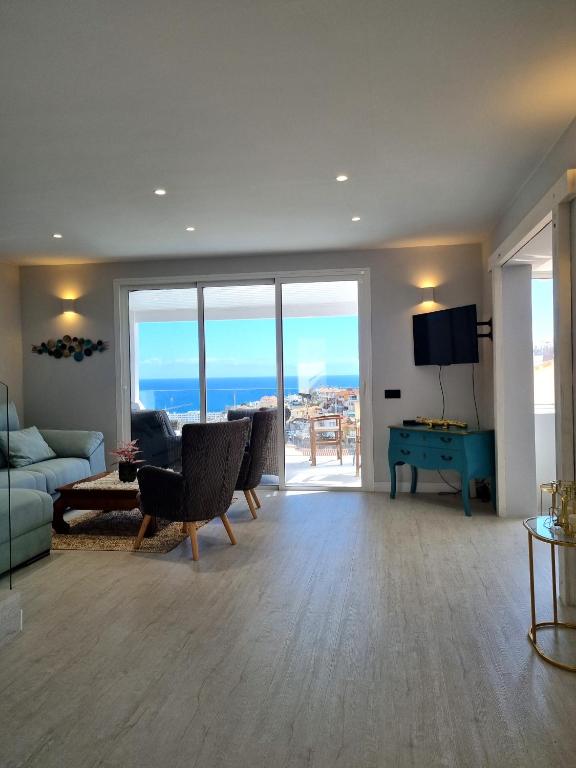 Exclusive Villa in Arguineguín- Private, heated saltwater Pool — 9