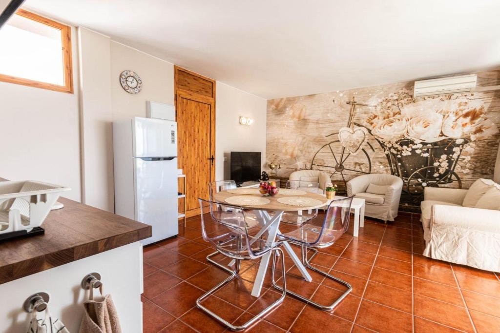 Golden Sunny View Apartment — 2