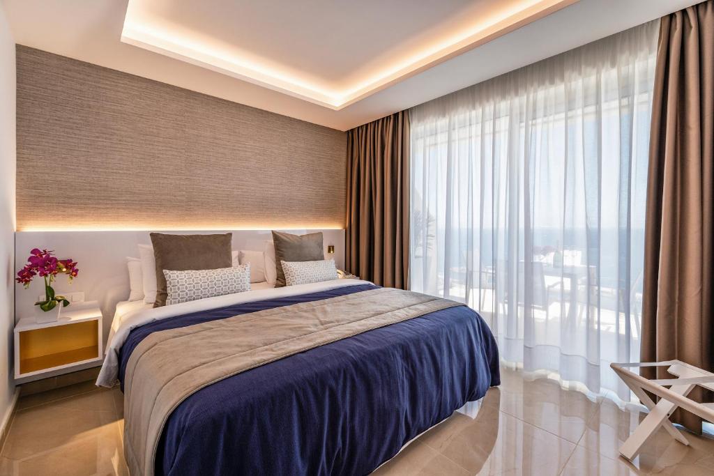 Grand Horizon Luxury Boutique Resort — 7