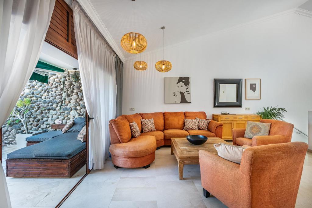 GranTauro Holiday Villas — 9