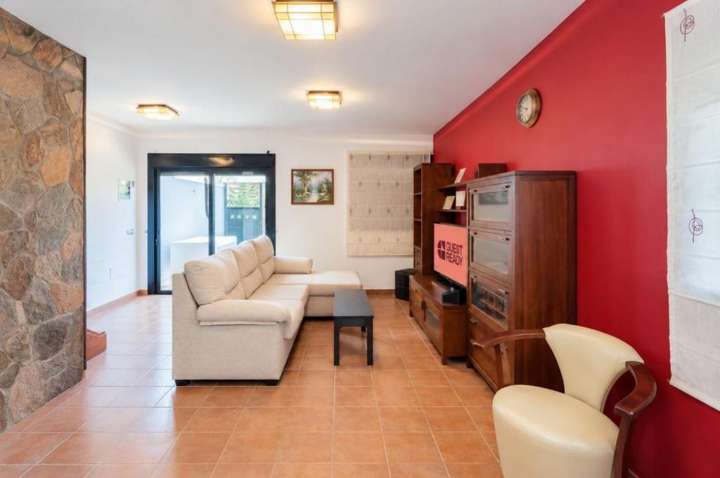 GuestReady - Villa Datana with Pool — 1