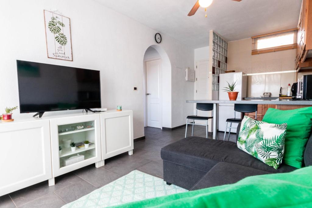Hilltop Vista Apartment — 9