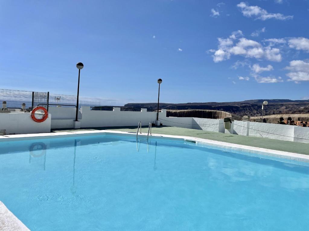 HomeForGuest Amplio apartamento con piscina y terraza en Mogan — 11