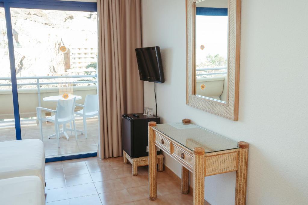 Hotel LIVVO Lago Taurito — 3