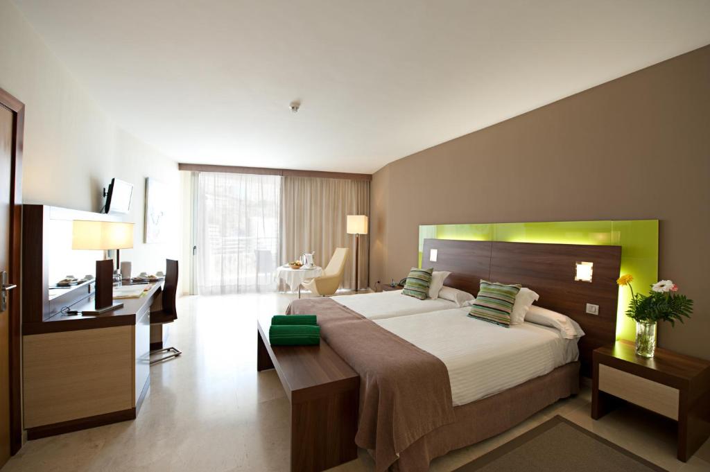 Hotel LIVVO Valle Taurito — 4