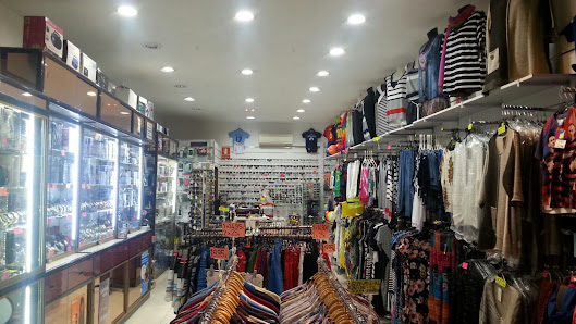 IDEAL SHOP — 4