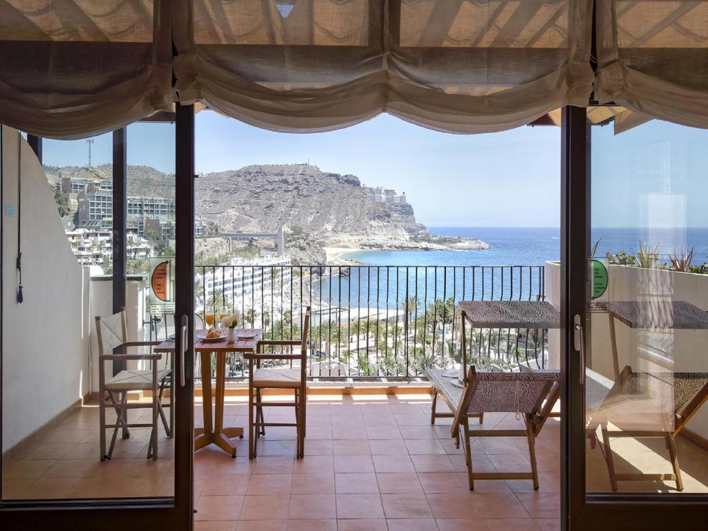 Idyll Suites — 2
