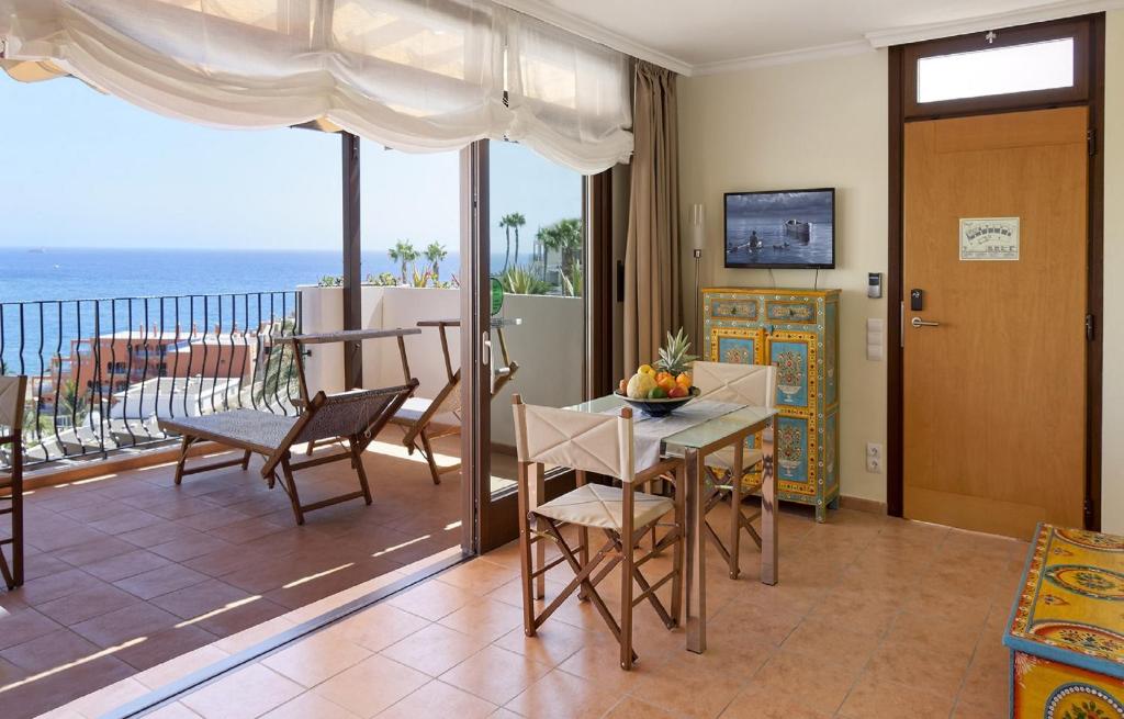 Idyll Suites — 5