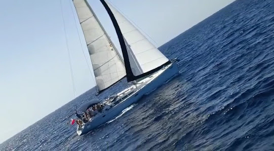 Karolka Sailing Trips, Puerto de Mogan, Gran Canaria — 3