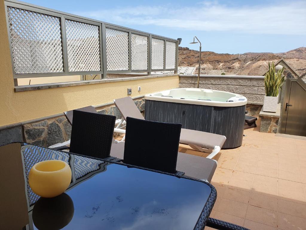 Las Brisas de Puerto Rico with Jacuzzi — 1