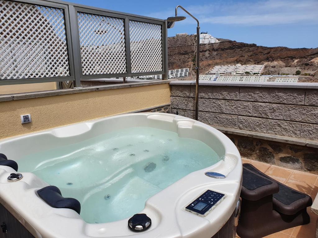 Las Brisas de Puerto Rico with Jacuzzi — 4