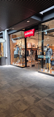 Levi's C.C. Mogán Mall — 2