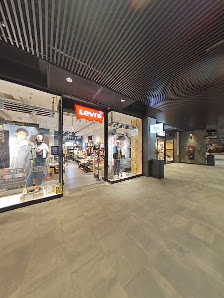 Levi's C.C. Mogán Mall — 4