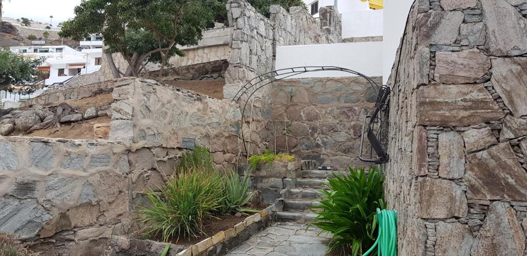 Lovely 2 bedroom house with private garden — 6