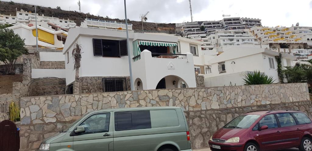 Lovely 2 bedroom house with private garden — 8