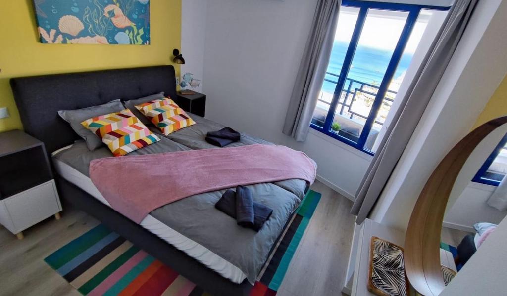 Lovely flat with a stunning ocean view terrace — 2