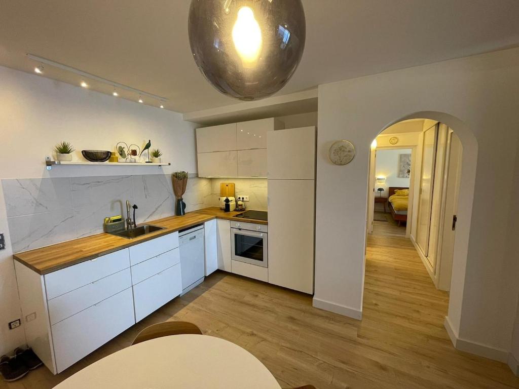 Luxury apartmant with full panoramic ocean view — 8