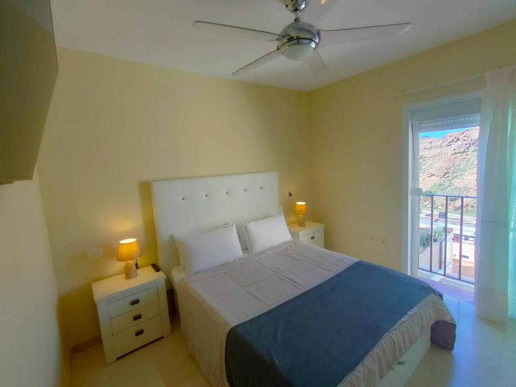 Luxury Renovated Duplex with 3 Pools Private Jacuzzi — 11