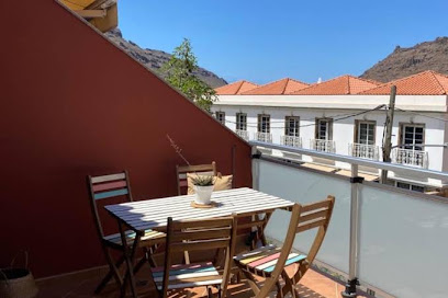 mi pisito - Two-Bedroom Apartment — 6