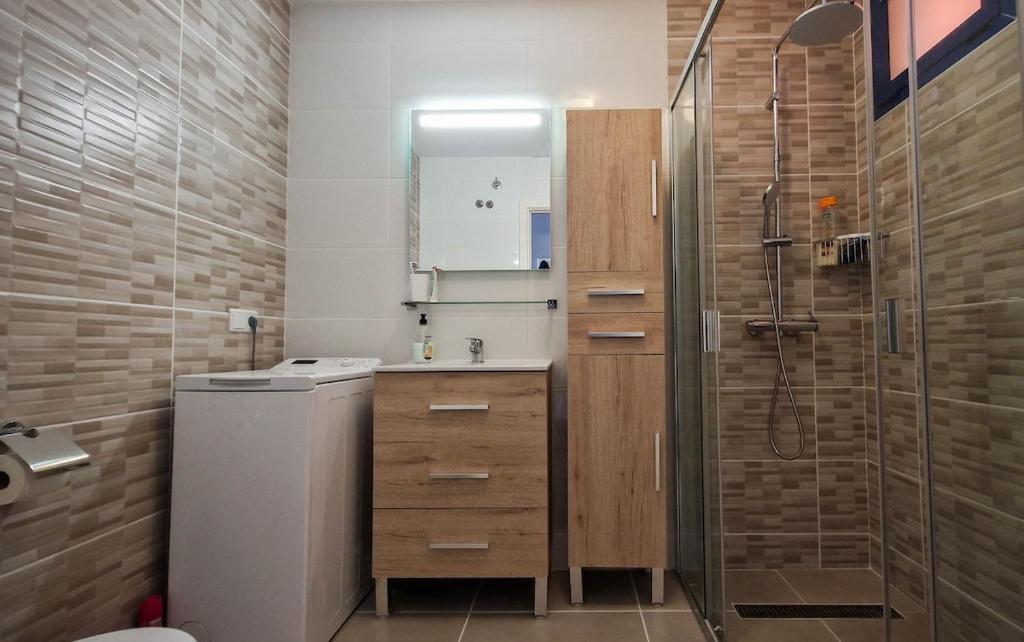 Modern apartment with shared pool · Taurito — 9