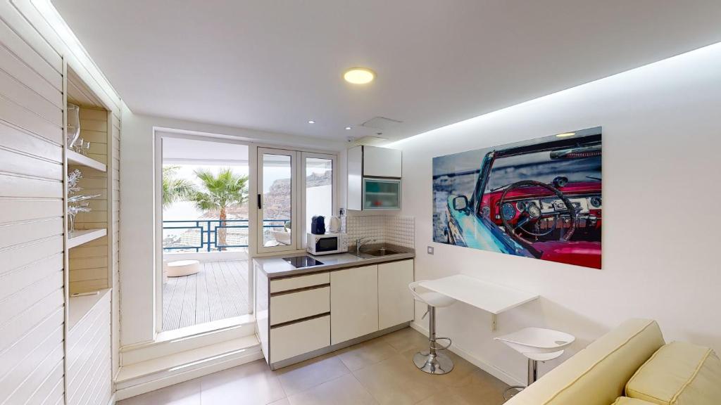 Modern Designer Apartment — 11