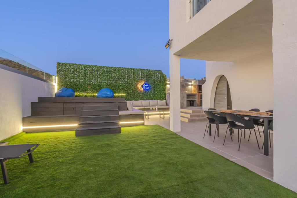 Modern house with sea views, pool and a chillout terrace — 6