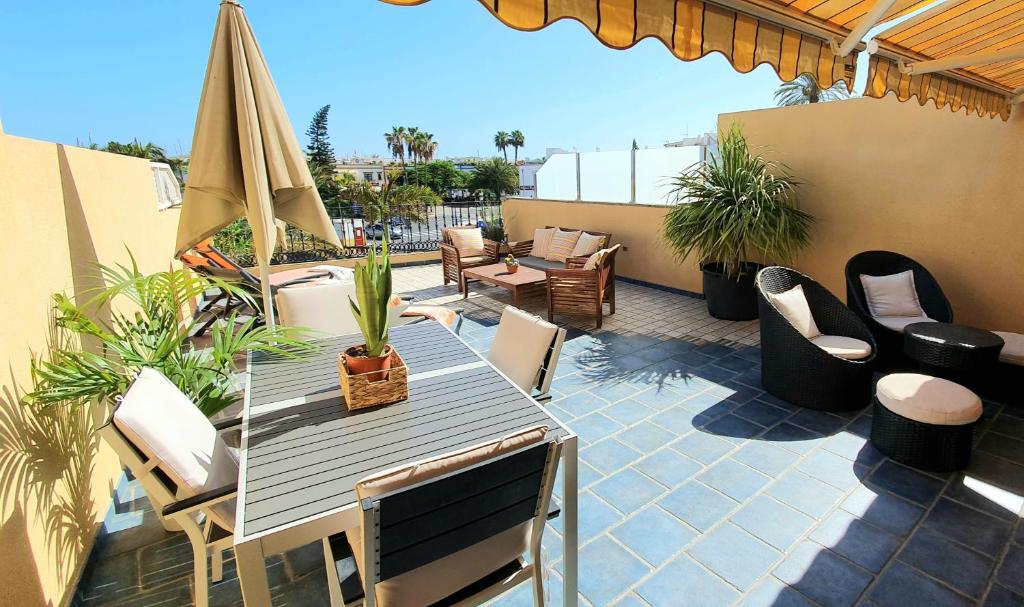 Mogan Beach - by Gestión Vacacional Canarias - One-Bedroom Apartment — 2