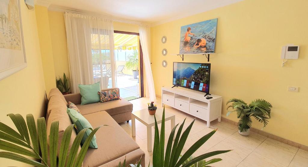 Mogan Beach - by Gestión Vacacional Canarias - One-Bedroom Apartment — 3