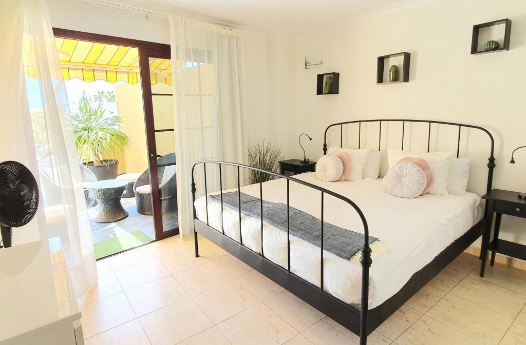 Mogan Beach - by Gestión Vacacional Canarias - One-Bedroom Apartment — 7