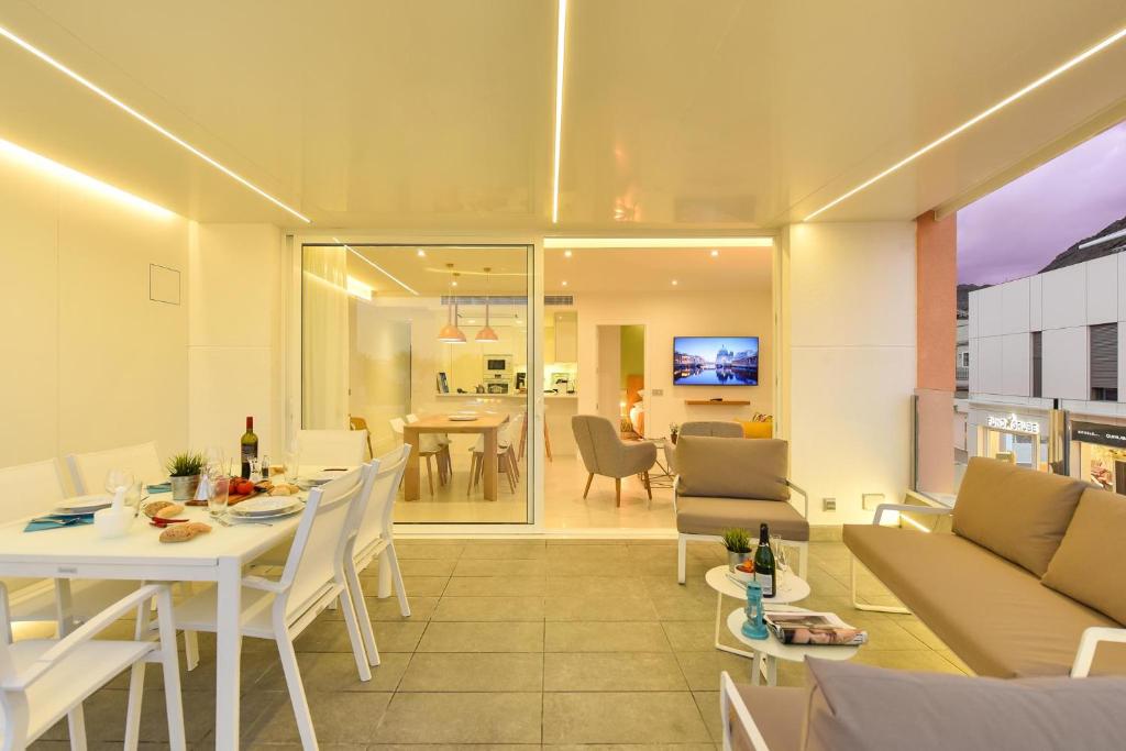 Mogan Beachfront apartment V&L by VillaGranCanaria — 9