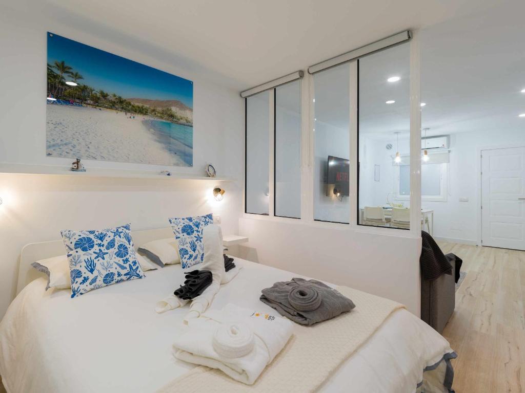 Moguel Canarian Holiday — 7