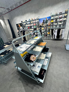 New Era - Mogan Mall — 2