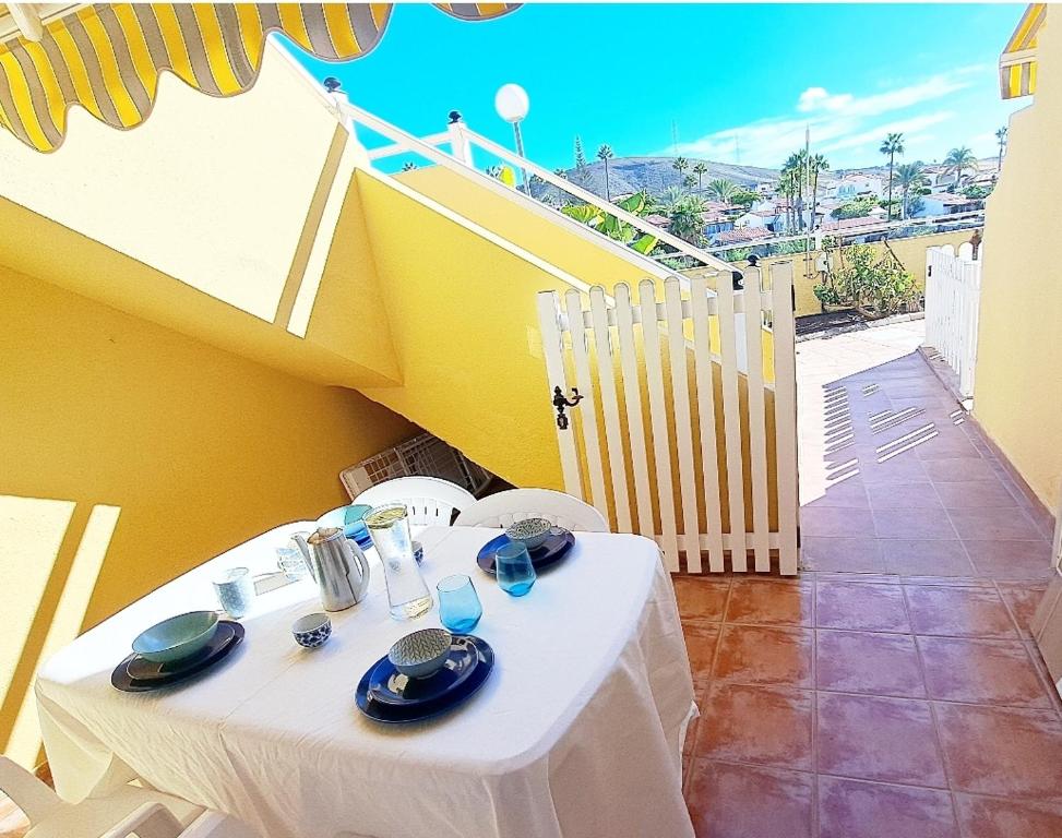 Nice Apartment with Swimmingpool, Wifi and Free Parking in Arguineguin — 1