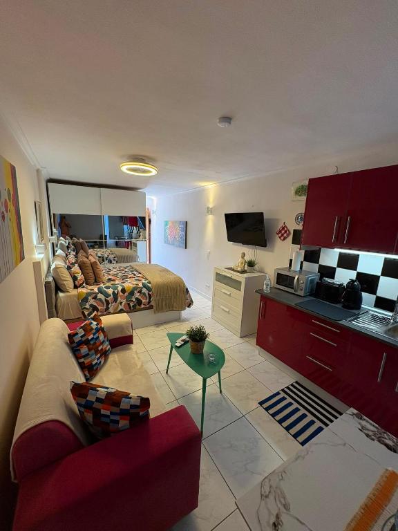 Nice Studio Apartment with Ocean View — 10