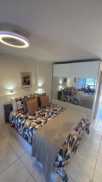 Nice Studio Apartment with Ocean View — 11
