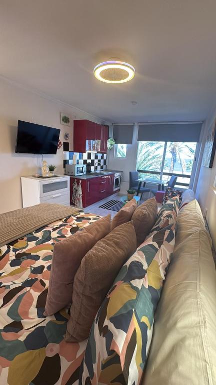 Nice Studio Apartment with Ocean View — 6