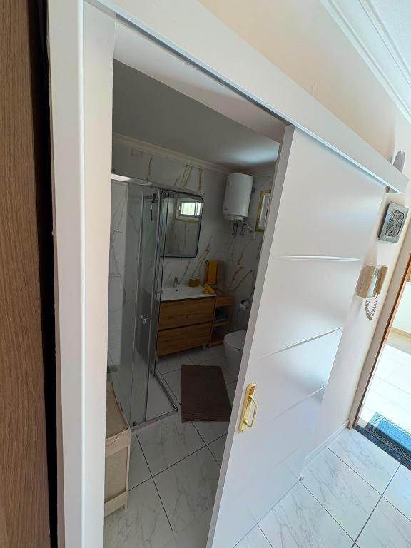 Nice Studio Apartment with Ocean View — 7