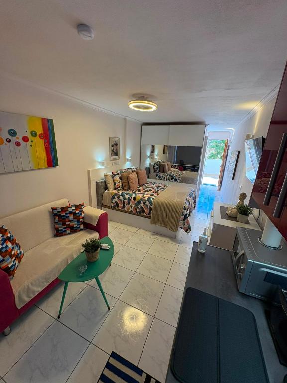 Nice Studio Apartment with Ocean View — 8
