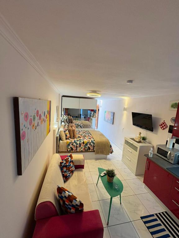 Nice Studio Apartment with Ocean View — 9