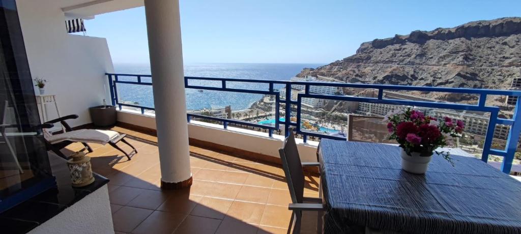 Ocean view apartment in Taurito, Mogan - Top Floor — 2