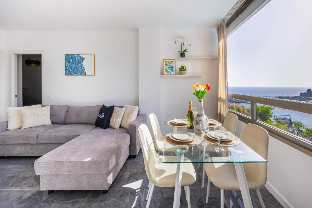 Ocean View Apartment with Pool Near Puerto Rico Beach — 9