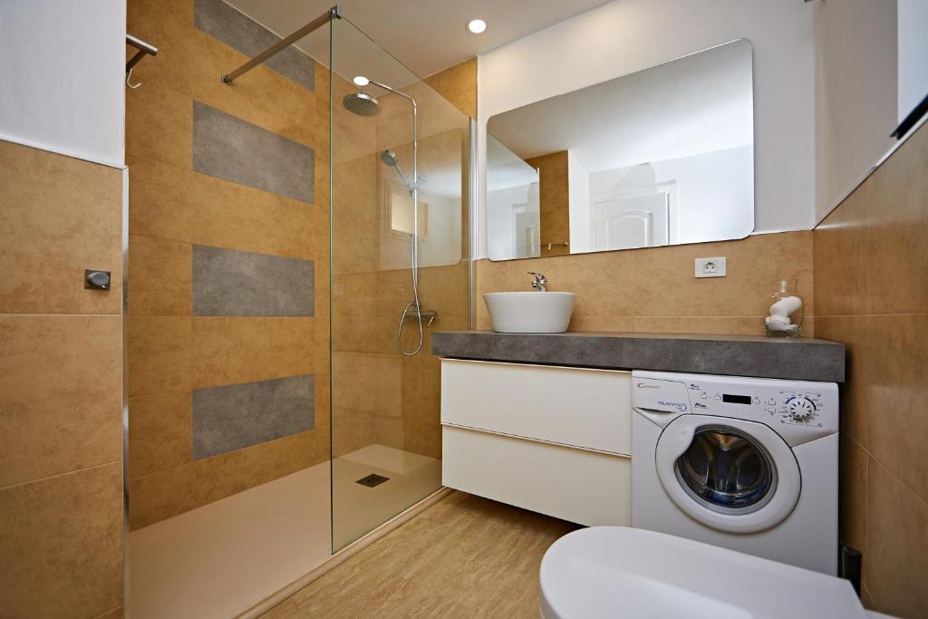 Ocean View Apartment — 6