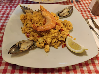 Olé Tapas y Tintos — 7