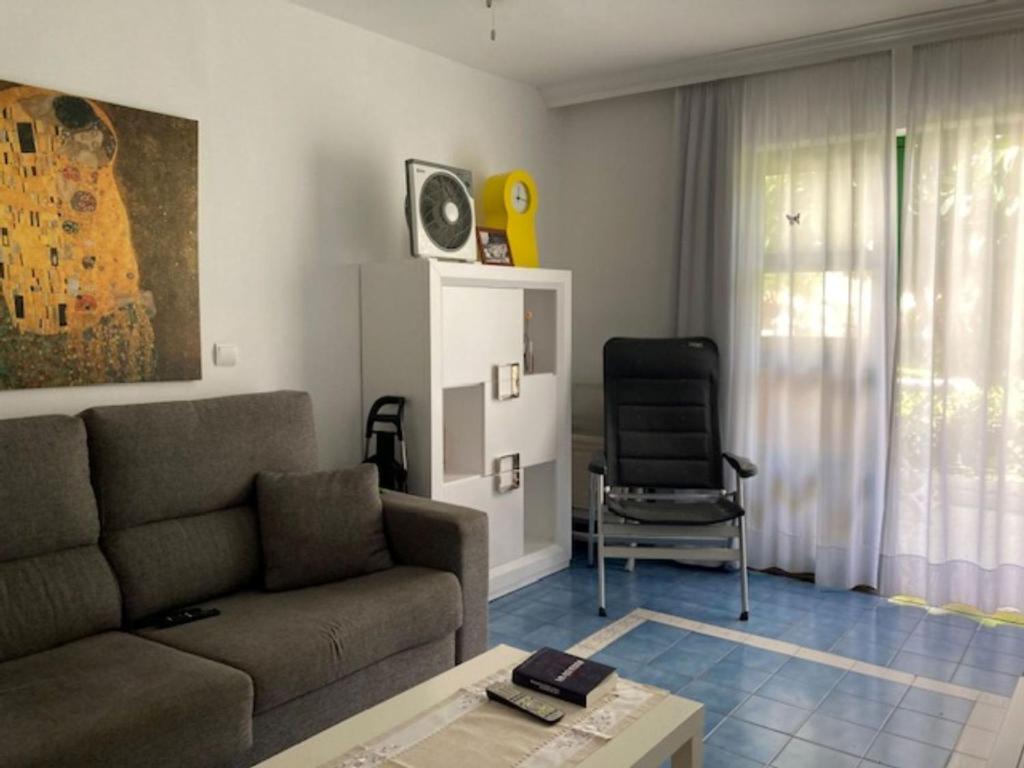 One bedroom Marina apartarment by El Sirocco — 2