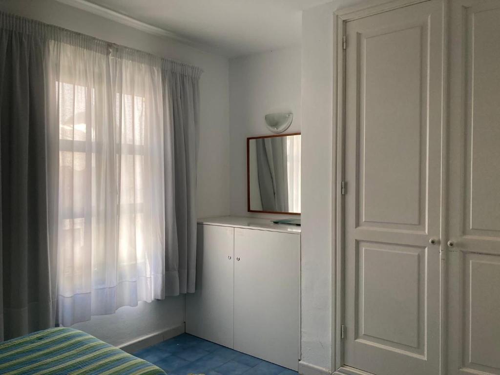 One bedroom Marina apartarment by El Sirocco — 4