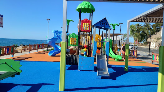 Parque infantil playa El Perchel — 1