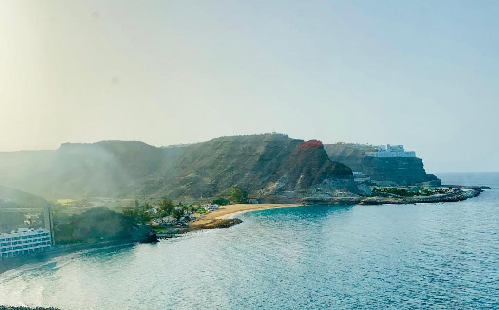 PENTHOUSE IN THE SEA, Tauro — 2